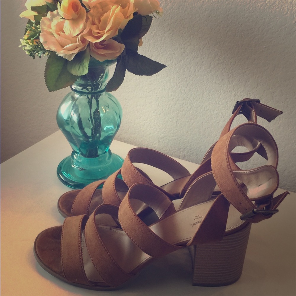 Camel Strapped Sandal